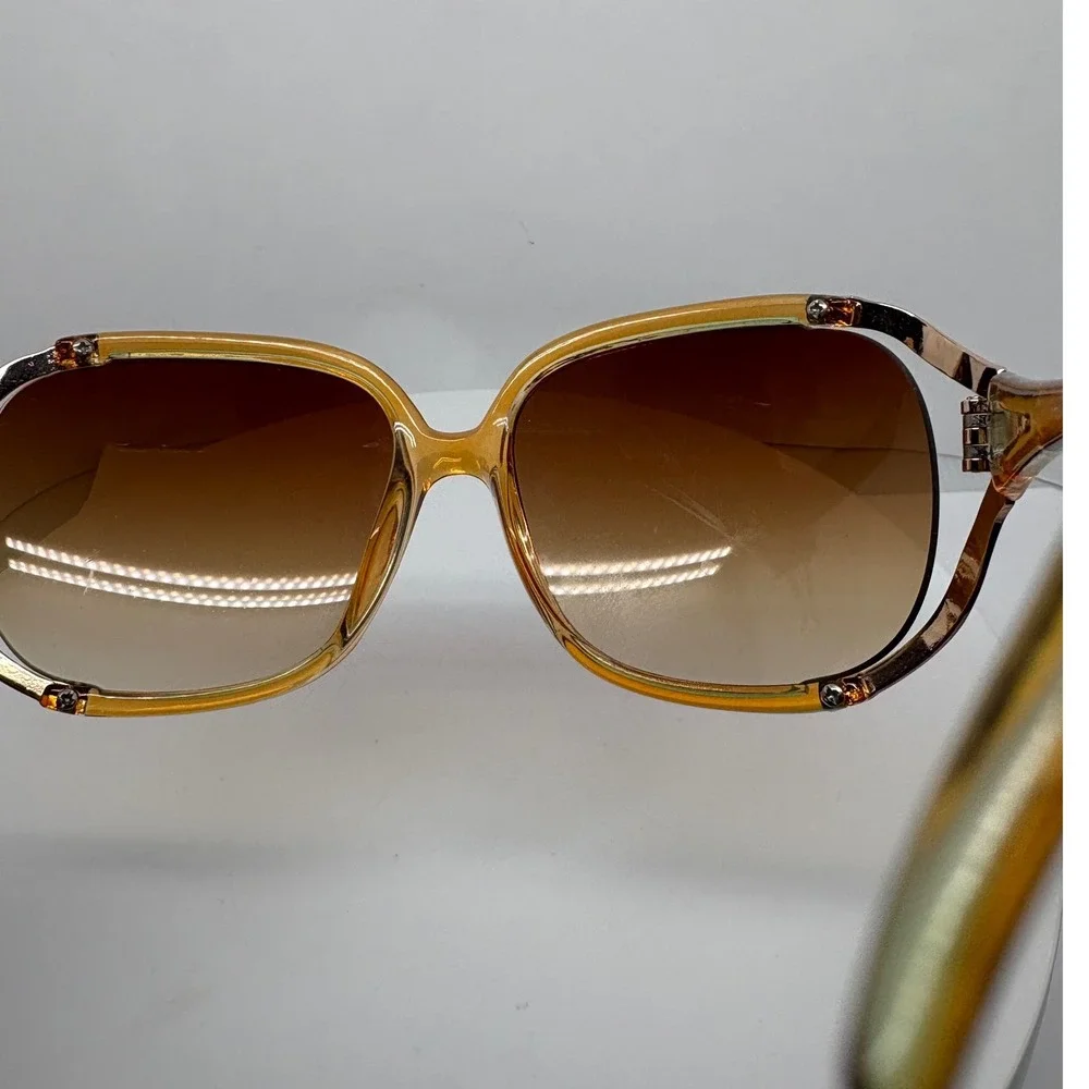 Franco Sarto Oversized Sunglasses Brown Gradient Lenses Stylish‎ Fashion